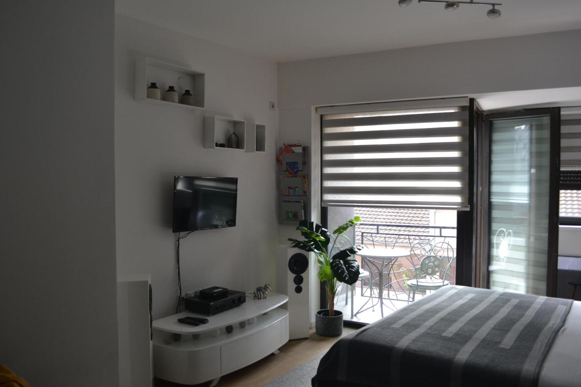 Urban Apartment Nis Ngoại thất bức ảnh